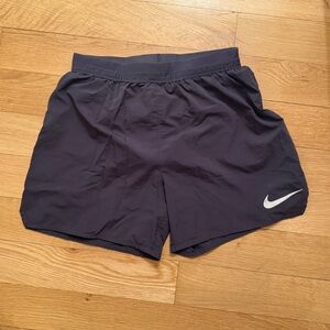 Nike men’s 5” running shorts size s